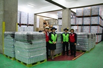 韓国の救世軍から送られた水