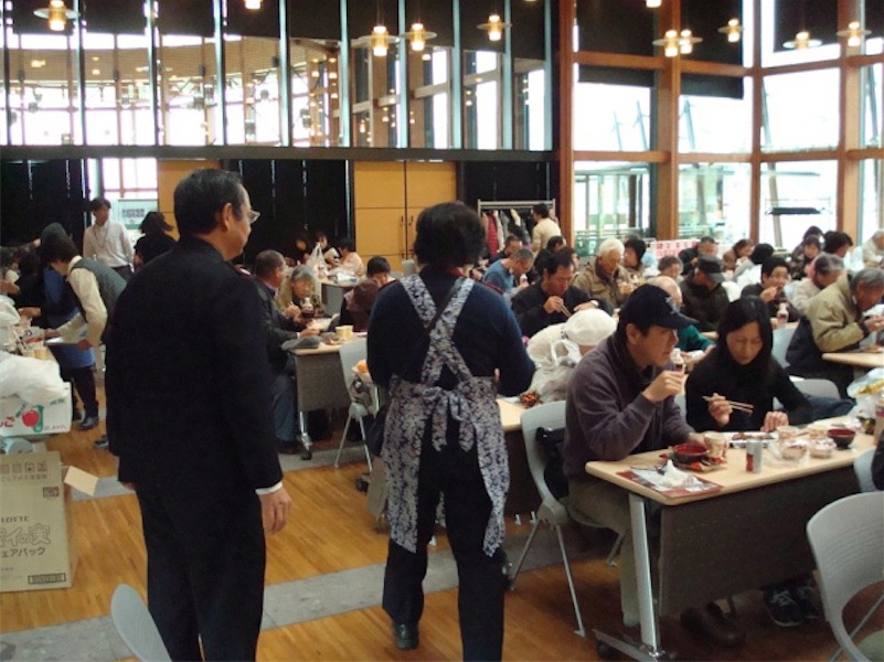 福島県農業総合センターにおける食事会